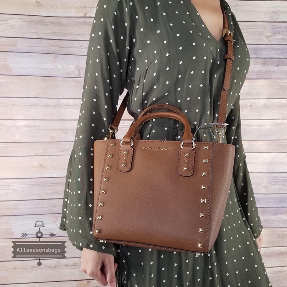 Michael kors small Sandrine stud luggage crossbody - Picture 5 of 8